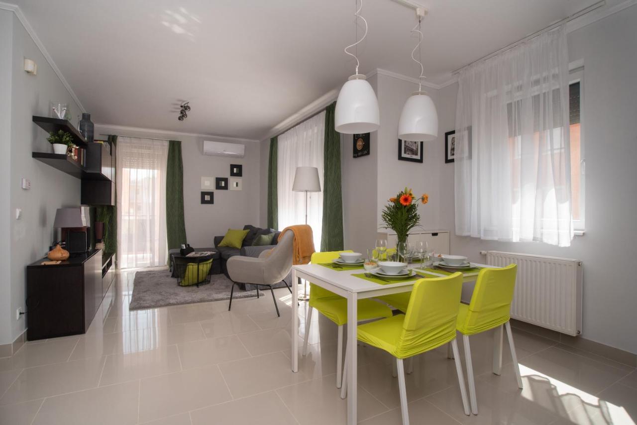 Sunny Home Near Bud With 2Br, Ac And Free Parking 베체스 외부 사진